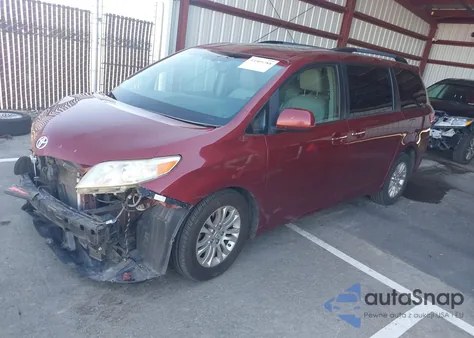 2017 Toyota Sienna Xle 8 Passenger from USA, damaged, VIN 5TDYZ3DC5HS818105